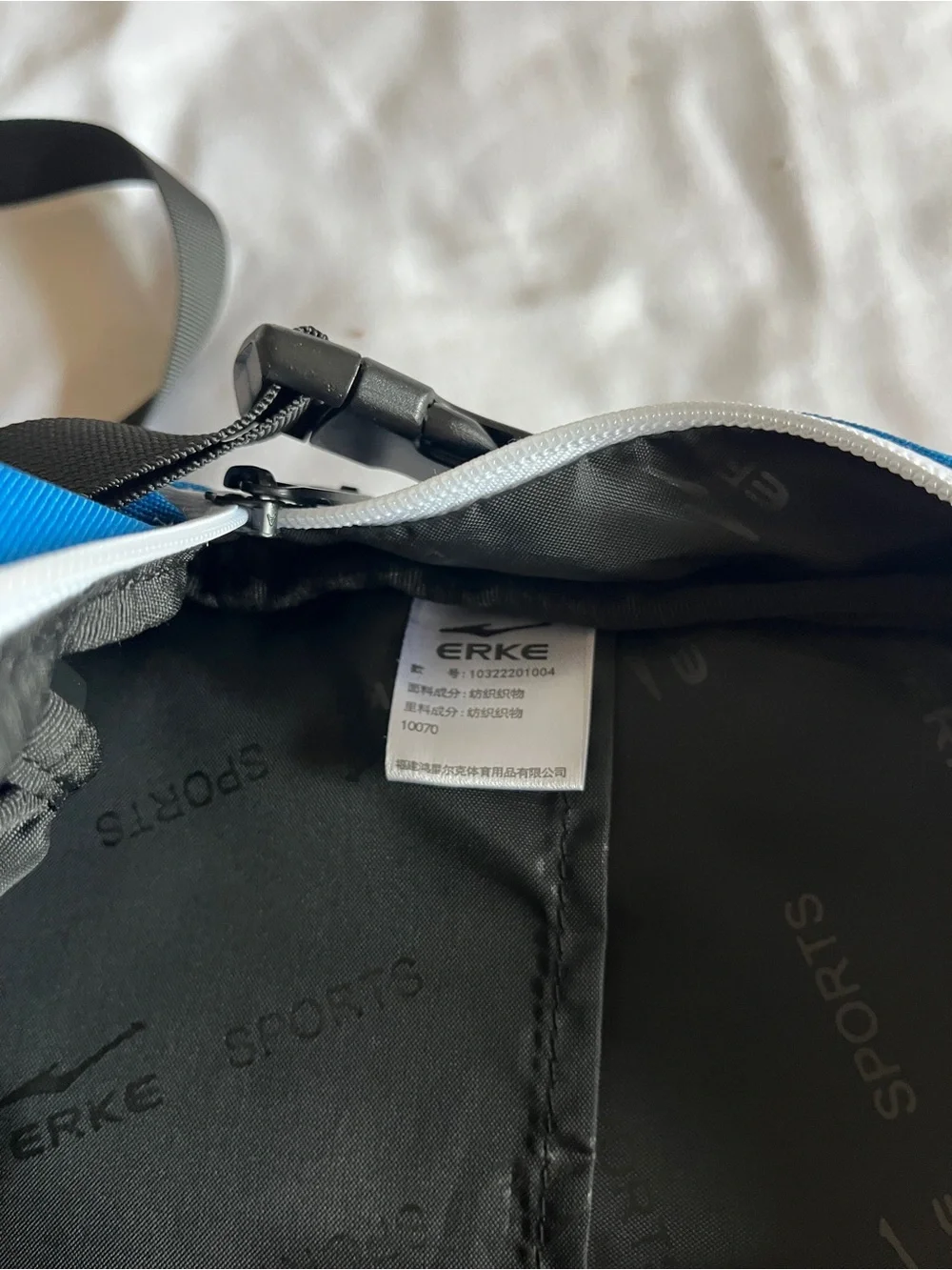 Erke TR1 Blue Sport Backpack Hiking Daypack Tech Travel Bag With Mesh Pockets